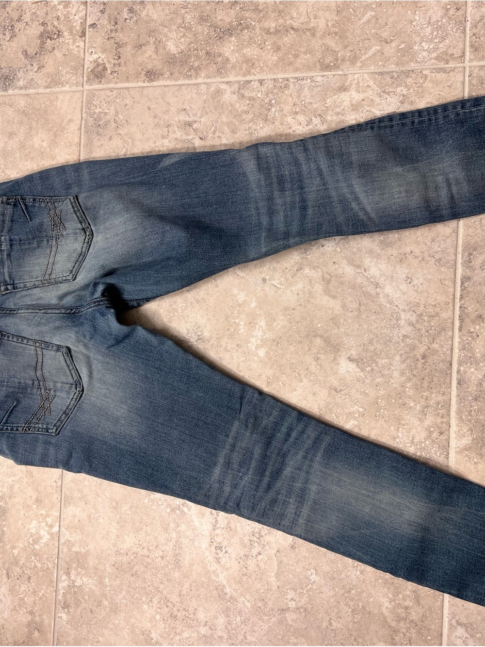 BKE Stella Skinny Jeans Women’s 29x29.5 | Light Wash Stretch Denim Buckle - Picture 3 of 8